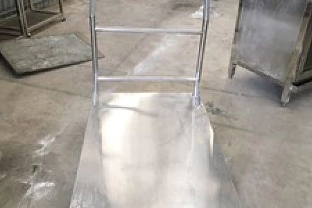 Chọn xe đẩy 4 bánh ở đâu ?